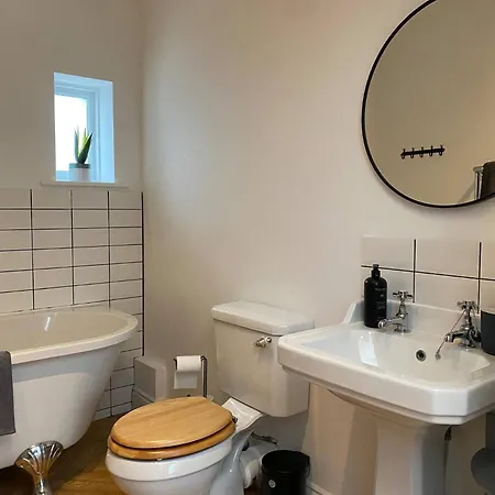 The Penthouse Apartment, Sleeps 4, Town Centre