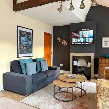דירה Penthouse Retreat - 2 Bed Flat, Sleeps 4 - Town Centre, Hadrians ברמפטון